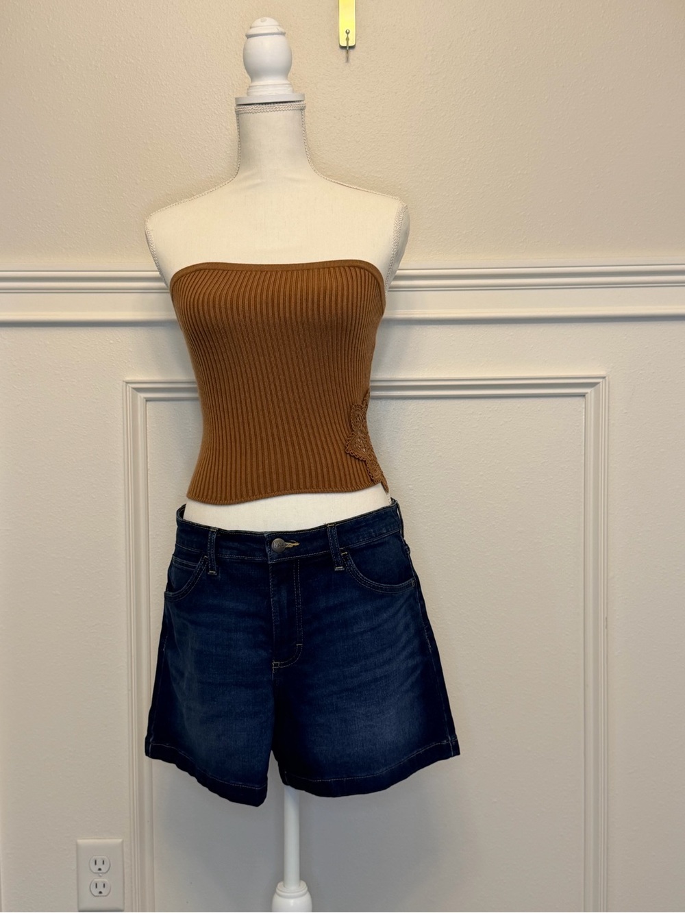 aerie Ribbed Strapless Knit Tube Top in Cocoa